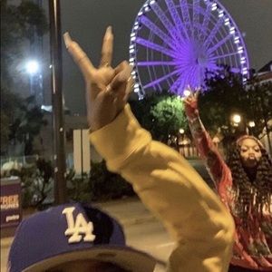 Meet your Posher, Mya